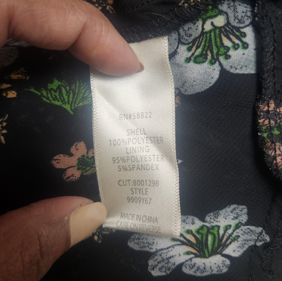 Floral sheer dress with layers & side ruching - Picture 3 of 11